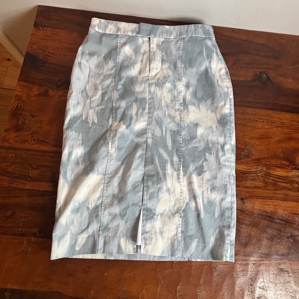 Banana Republic Blue White‎ Abstract Cloud Print Pencil Skirt Front Slit Size 4